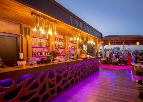 Experience The Magic At Rooftop Nightclub & Lounge