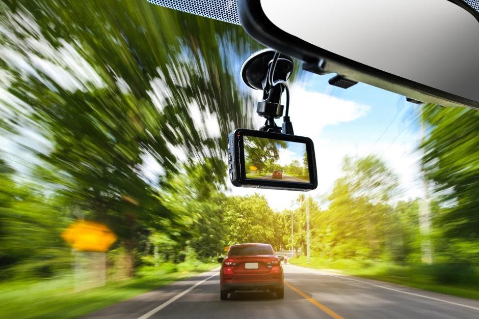 The Road Guardian: How A Dash Camera Protects Your Car?