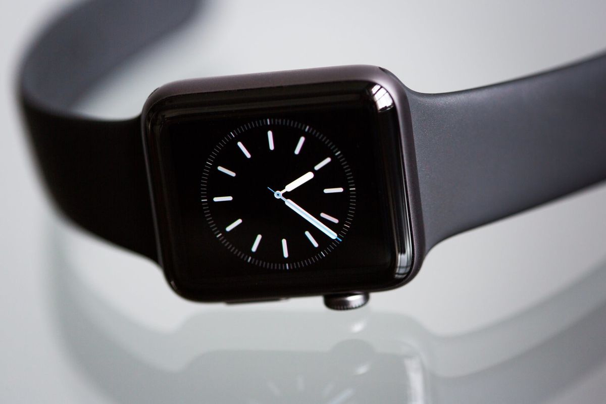 How The iPhone Smartwatch Simplifies Your Daily Routine 